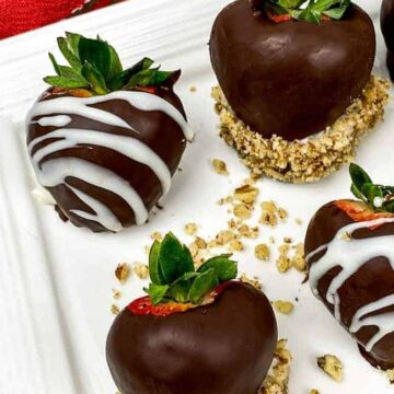 Chocolate Dipped Strawberries with nuts