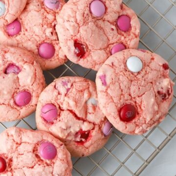 picture of strawberry cake mix cookies on cooling rack