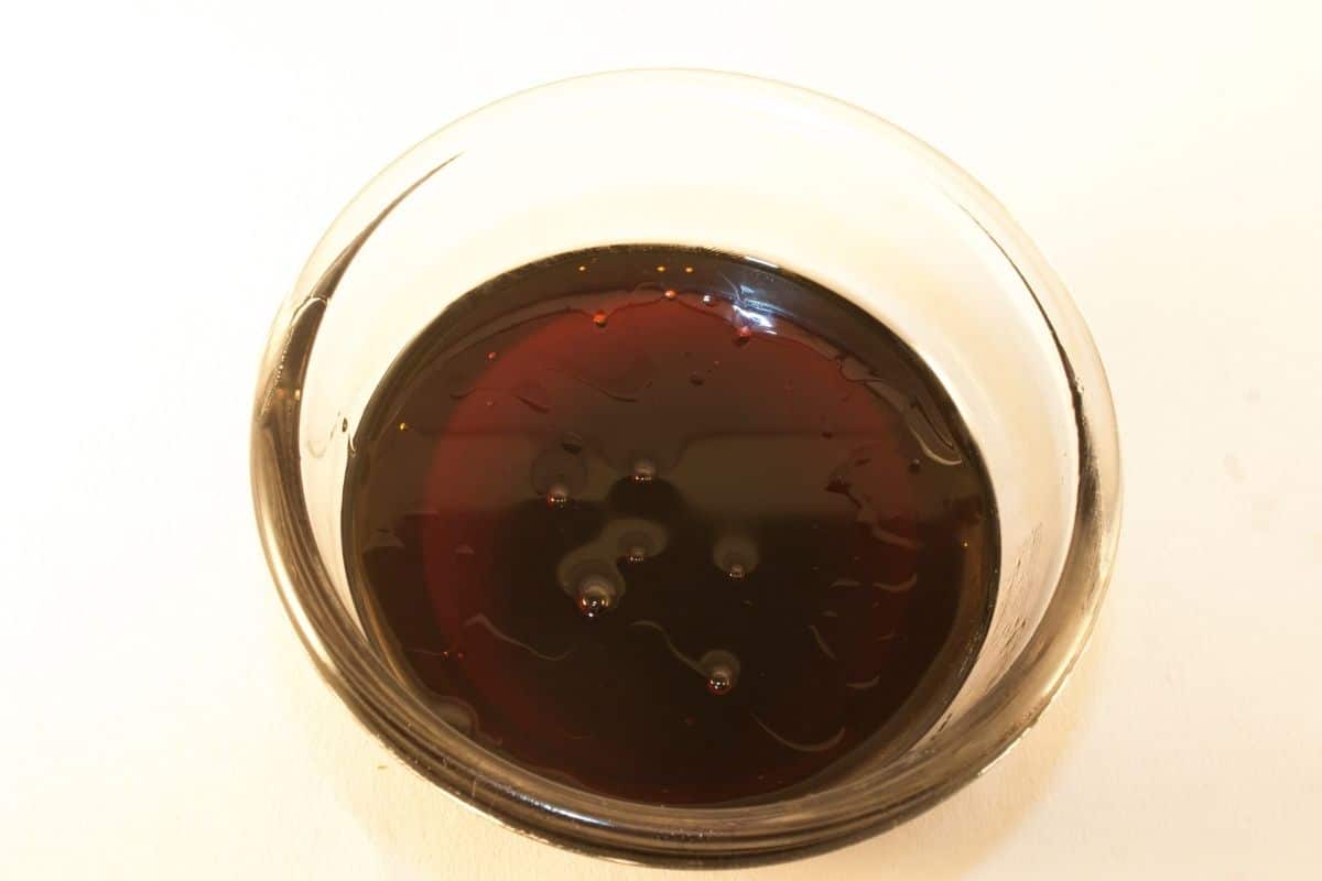 picture of glass bowl of brown rice syrup