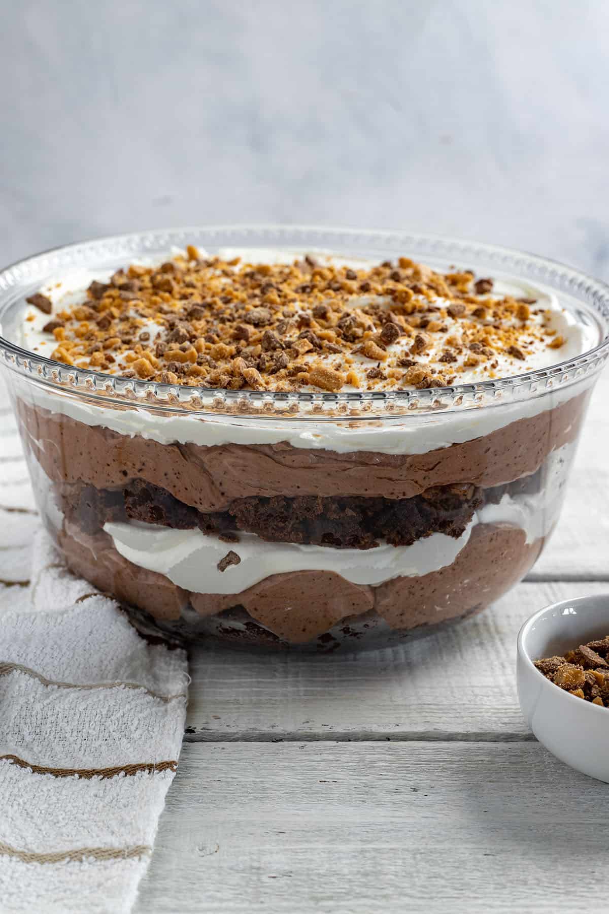 layered trifle in trifle bowl