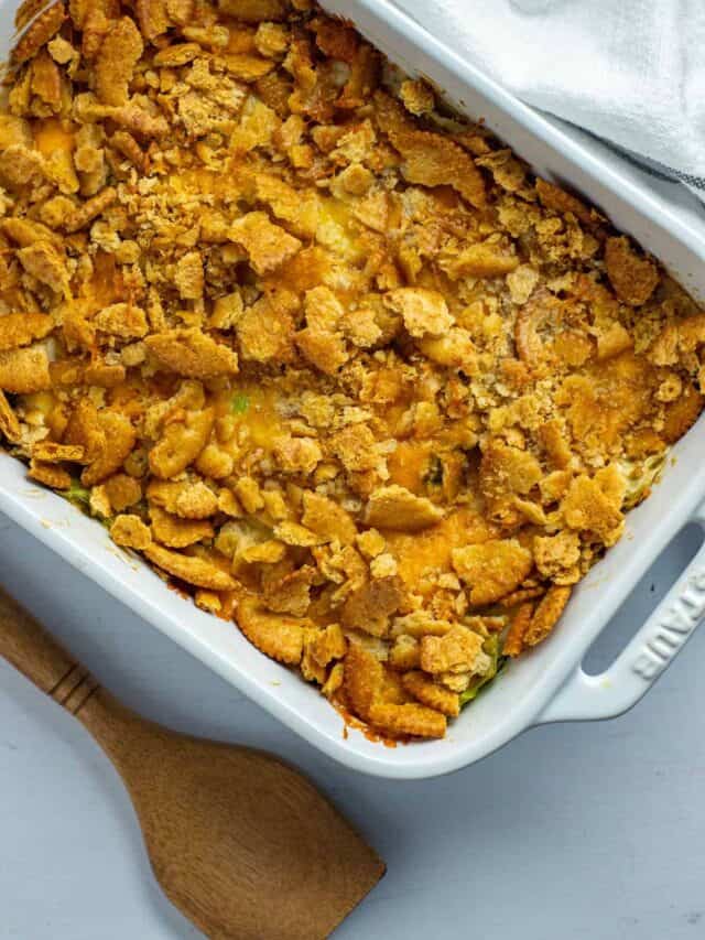 Cheesy Cabbage Casserole with Ritz Crackers