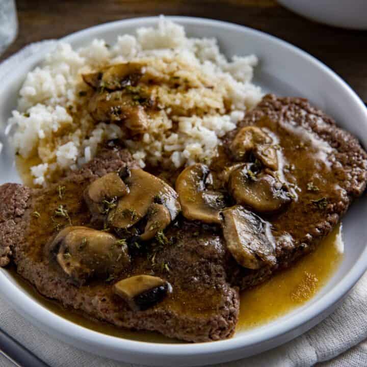 Country Style Steak My Kitchen Serenity   Country Style Steak Brown Gravy 720x720 