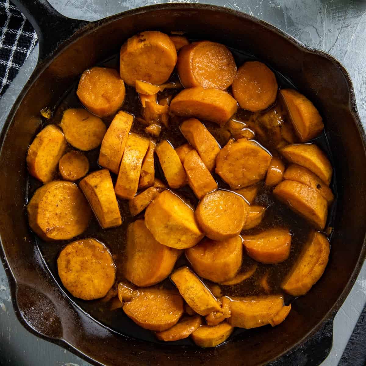 Old Fashioned Candied Sweet Potatoes