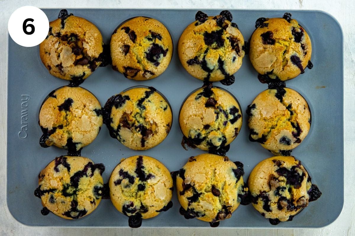 Baked muffins in the muffin pan.